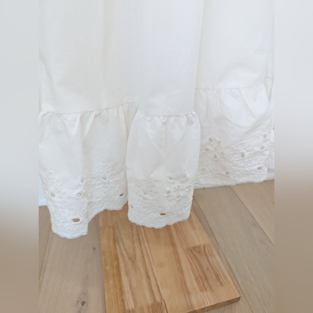 En Saison White Maxi Dress - Picture 3 of 9